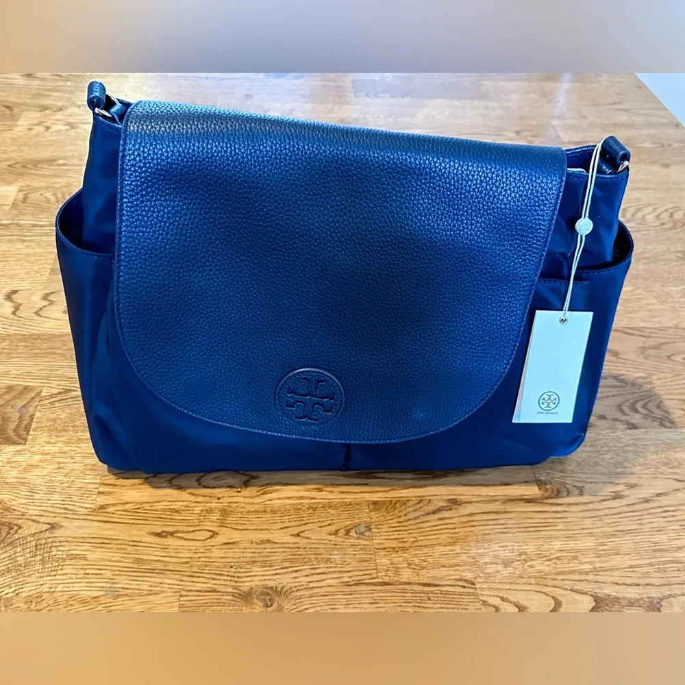 NWT Tory Burch Navy Blue Thea Nylon Messenger Baby Bag